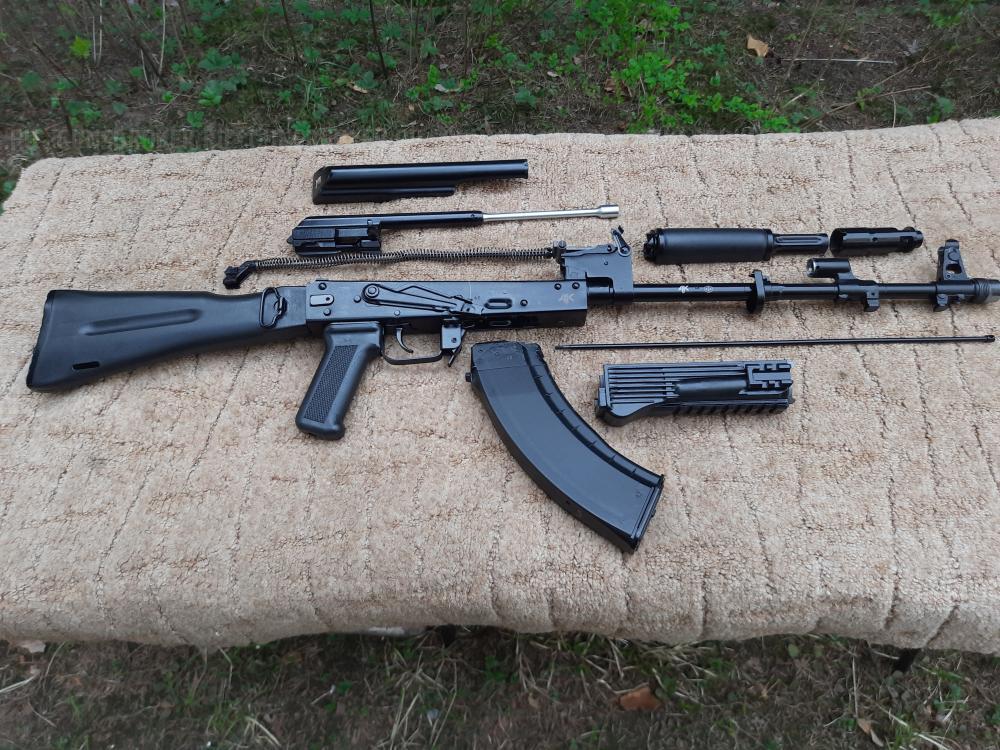 Автомат Калашникова охолощенный АК-103 2019 г., в отличном состоянии.