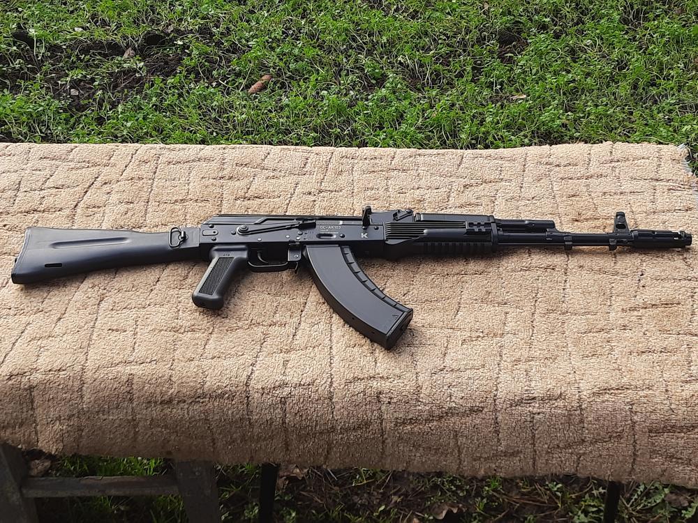 Автомат Калашникова охолощенный АК-103 ранний деактив 2016 г., новый в отличном состоянии.