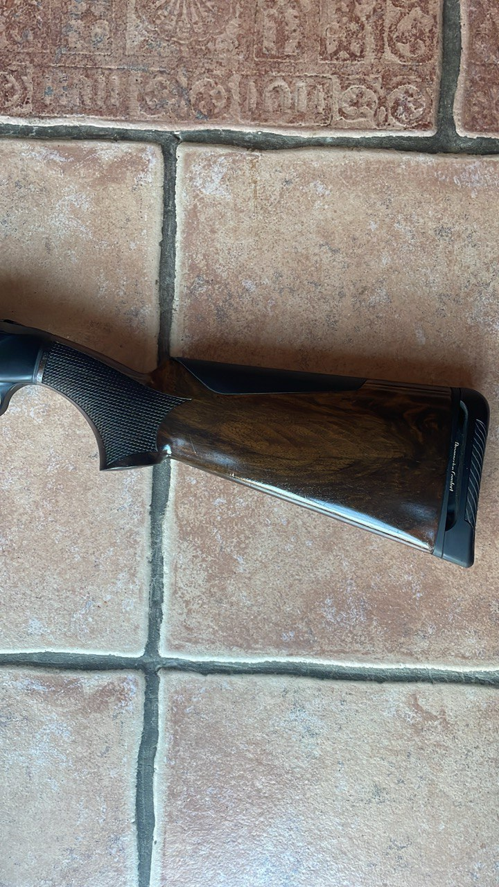 Benelli 828u