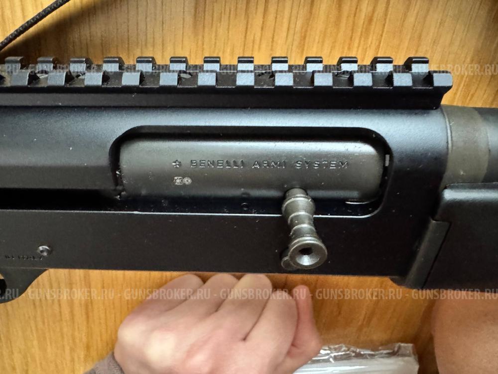 Benelli M4 Super 90 12/76