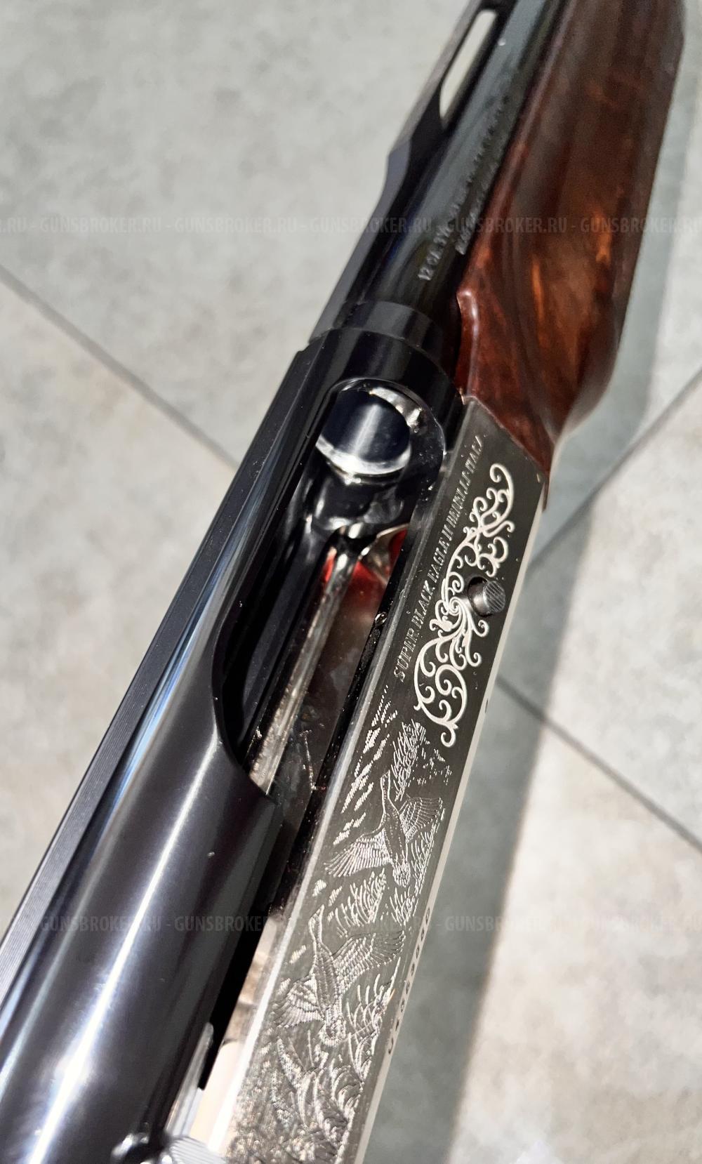 Benelli Super Black Eagle II Wood Limited Edit