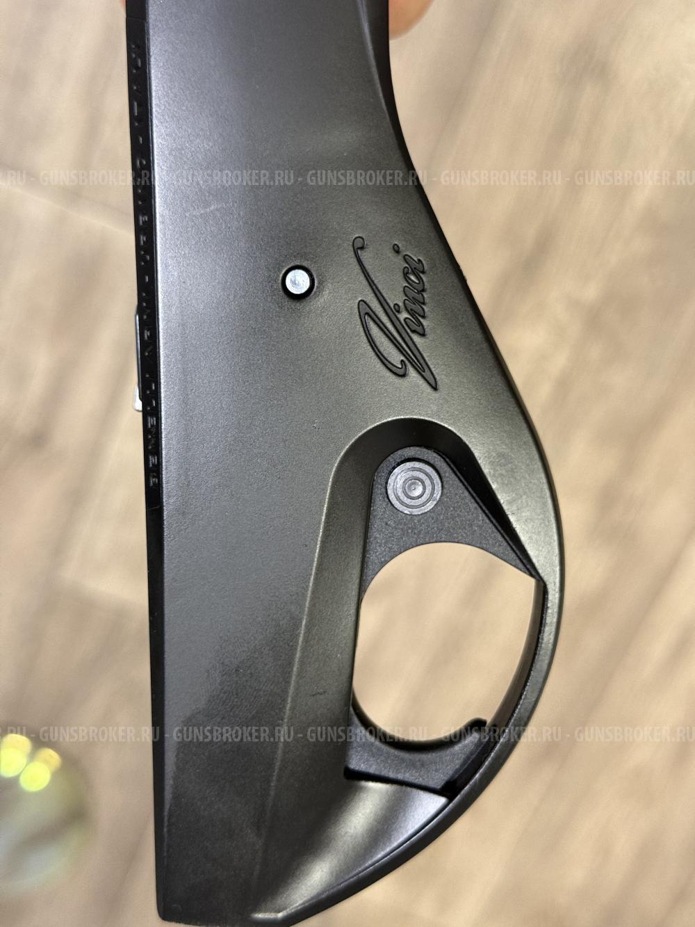 Benelli Vinhi Blak