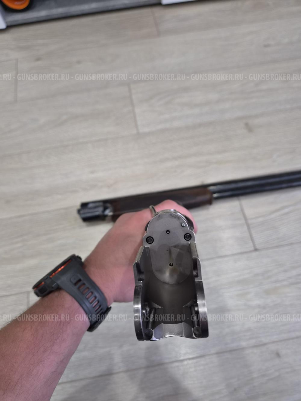 Beretta 686 silver