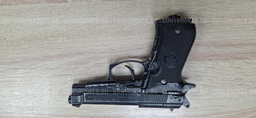 Beretta 84fs