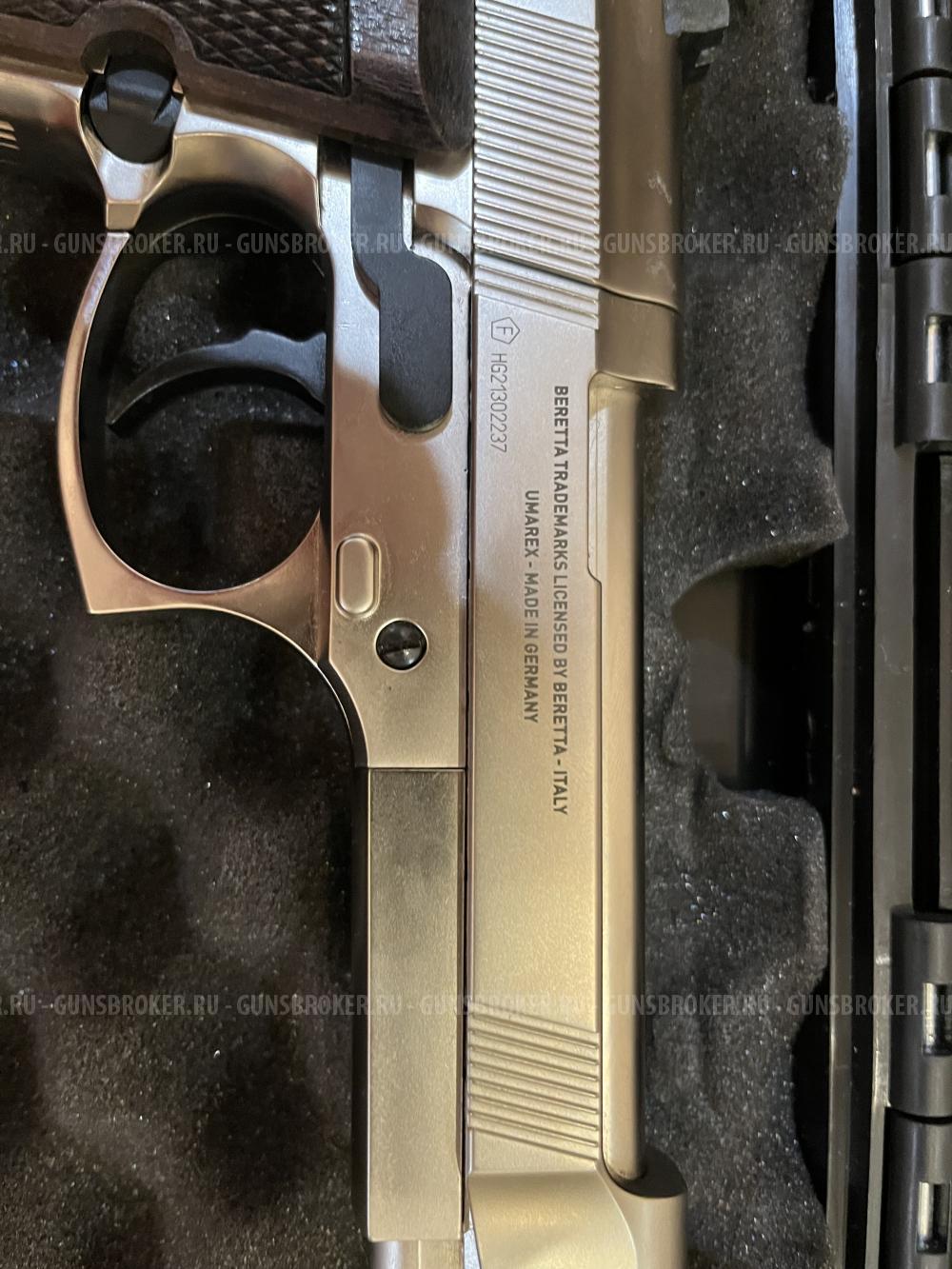 Beretta M 92 FS (3 Jouolie)