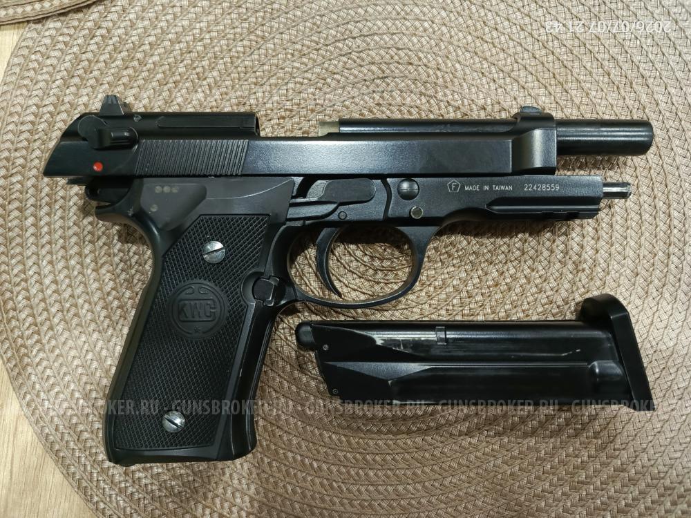 Beretta M92