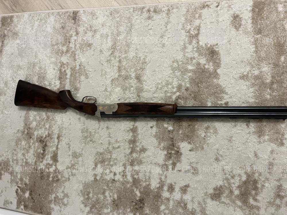 Beretta Ultralight Deluxe 12x70 