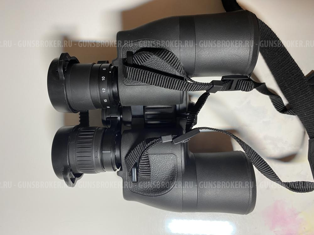 Бинокль Nikon Aculon A211 Zoom 8-18x42