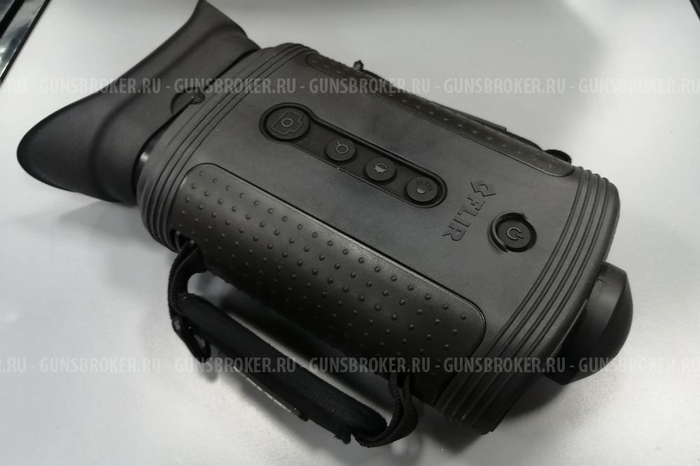 Бинокль тепловизионный Flir BHS-XR с линзой 100мм и 65мм