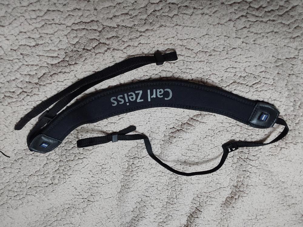 Бинокль Zeiss victory 8×42