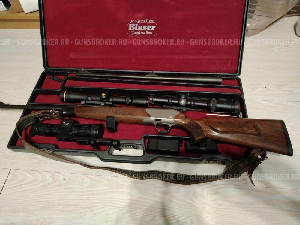 Blaser R8 .30-06SPRG + .243Win