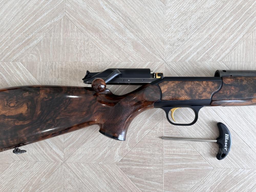 Blaser R93 Attache 8*68S