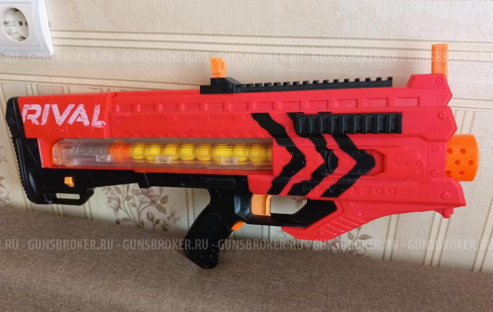 Бластер Nerf Rival Zeus красный