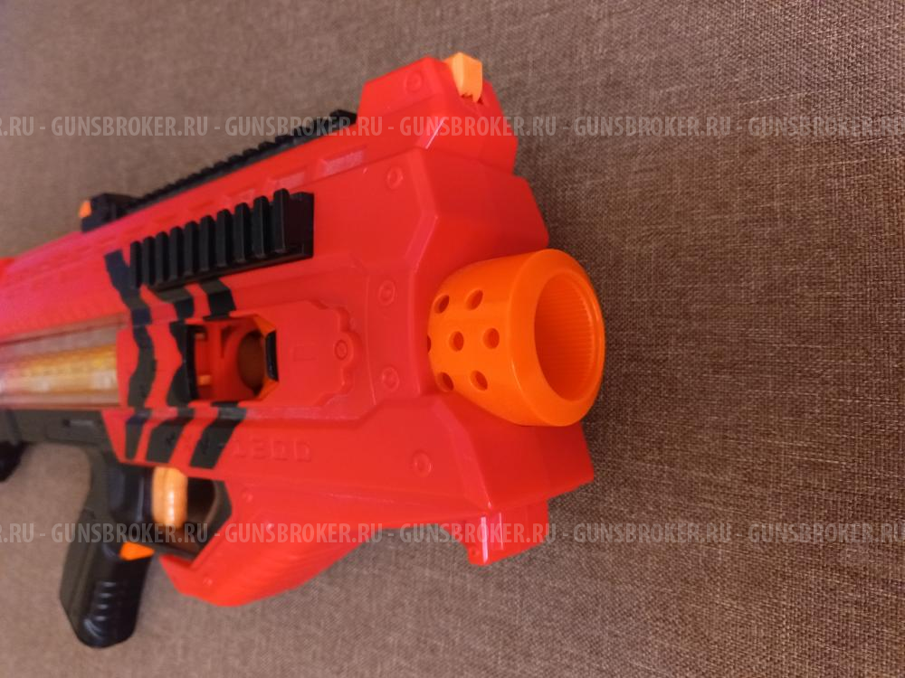 Бластер Nerf Rival Zeus красный