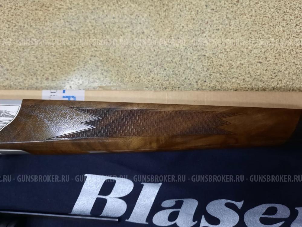 Blaser R8