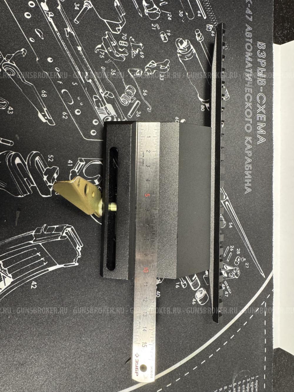 Боковой кронштейн на СКС "Ленинград"