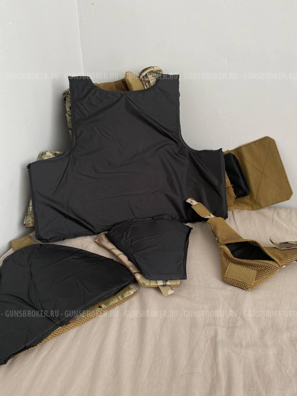 Бронежилет штурмовой.