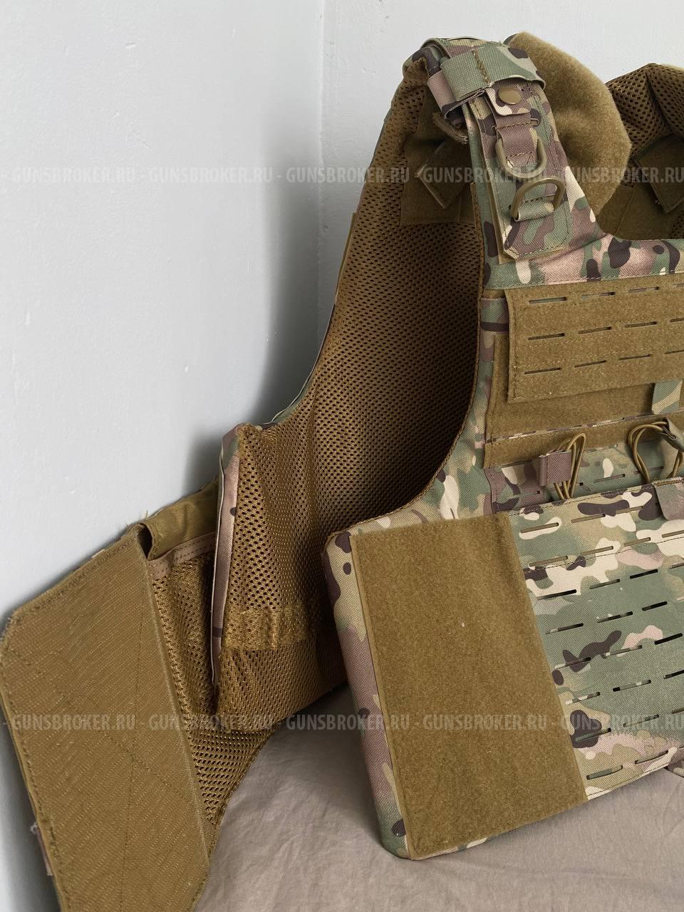 Бронежилет штурмовой.