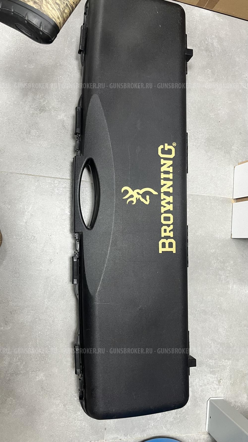 BROWNING MAXUS 12/76 Camo Комиссия