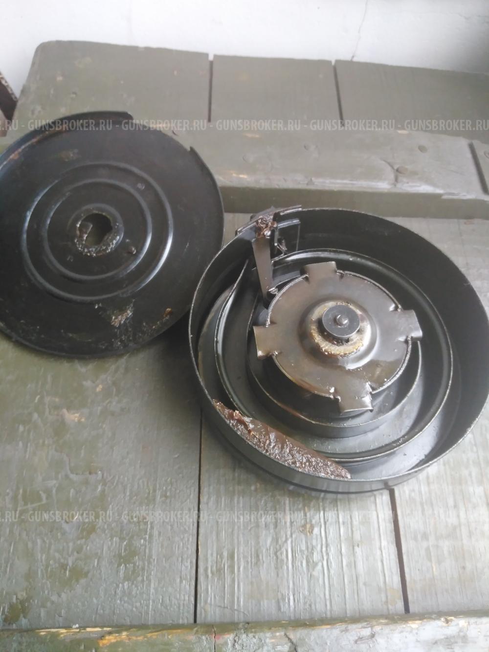 Бубен ППШ. Пулемет Максим. Колеса. 