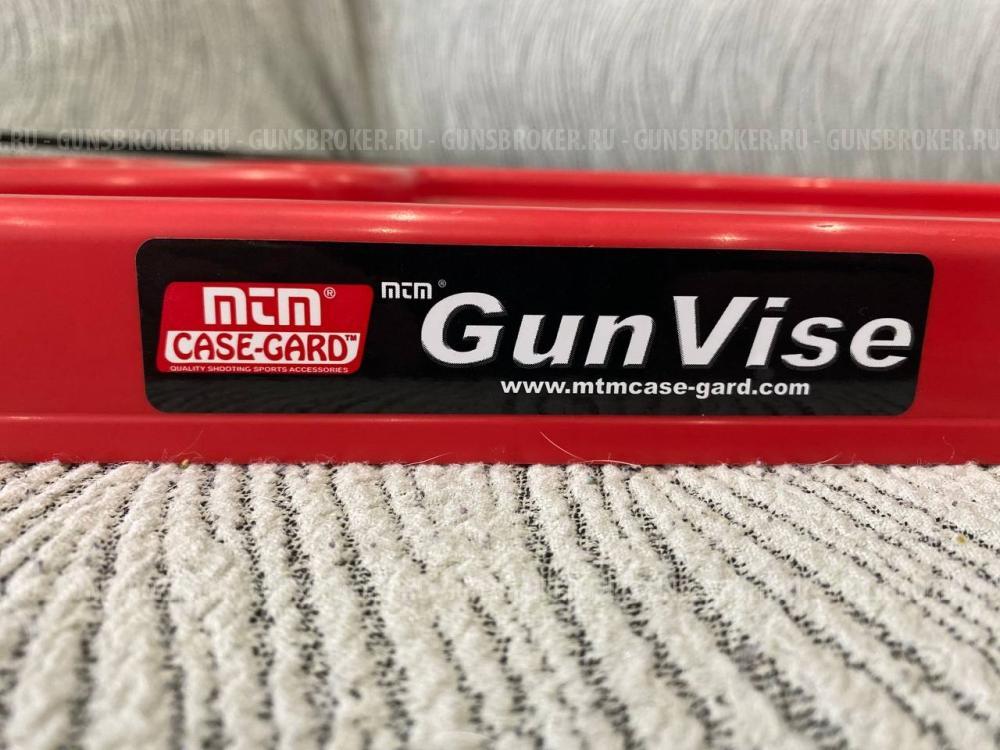 Центр по уходу за оружием MTM Gun Vise