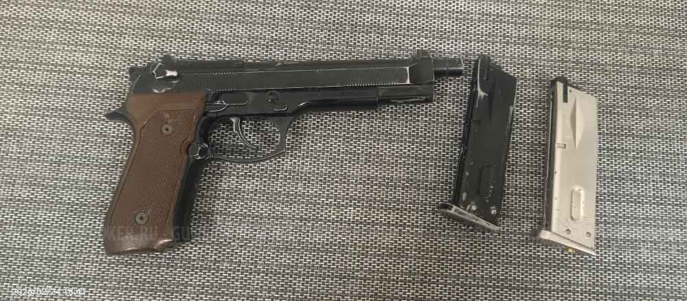 Страйкбольная версия пистолета Beretta M92 Long от фирмы WE, Тайвань
