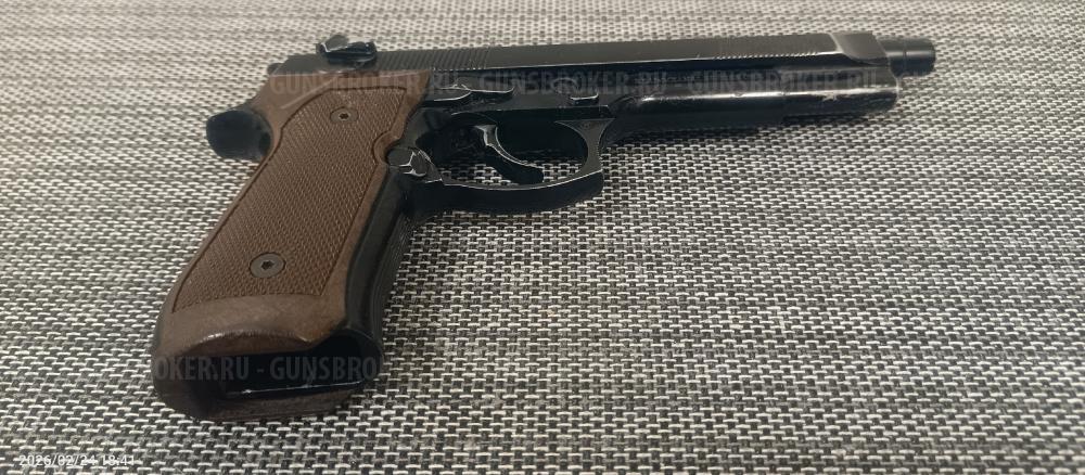 Страйкбольная версия пистолета Beretta M92 Long от фирмы WE, Тайвань
