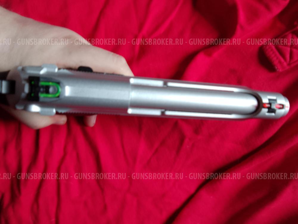 Crosman CM9B Mako (Beretta)