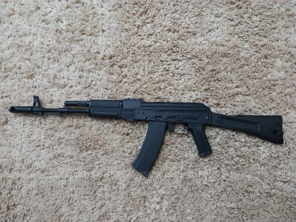 CYMA CM040C