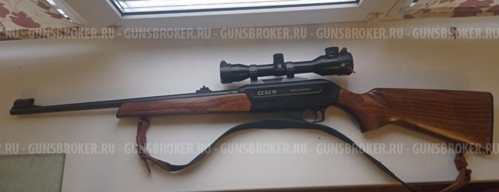 CZ 512 , .22 WMR, полуавтомат.