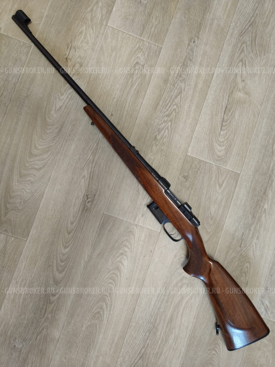 CZ 527 lux 223 rem