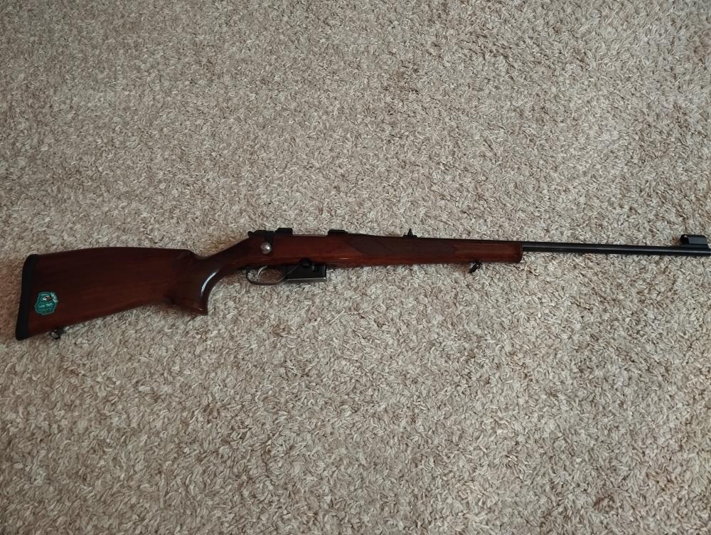 CZ 527 LUX 223rem