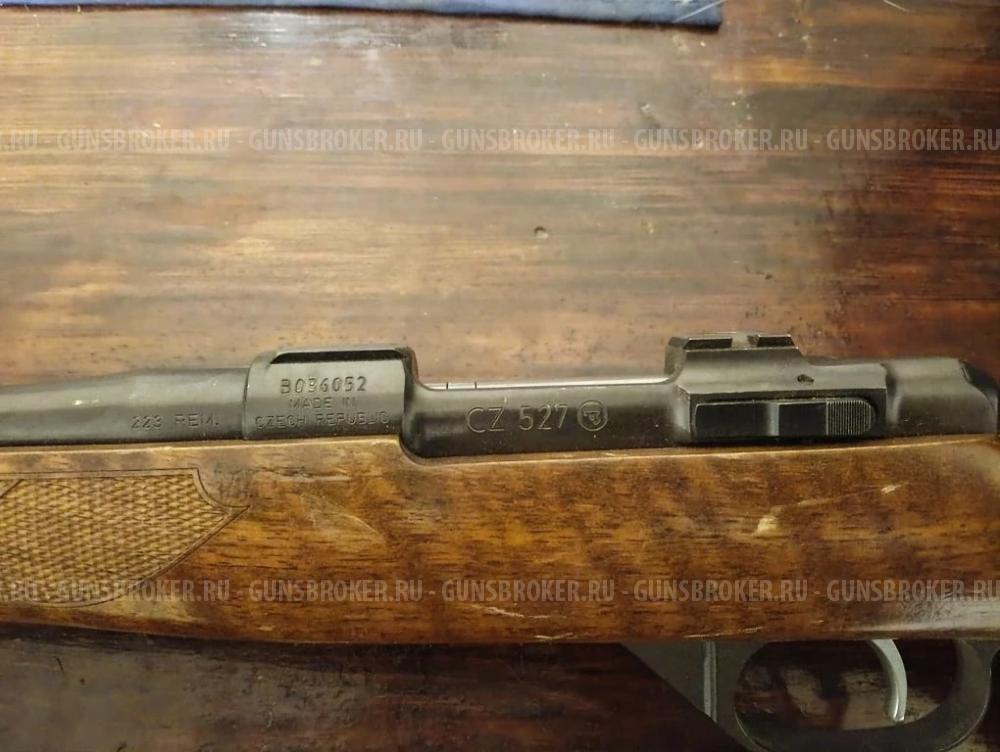 CZ-527 Lux