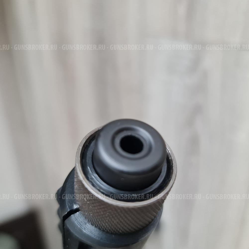 CZ 527 VARMINT LAMINATED