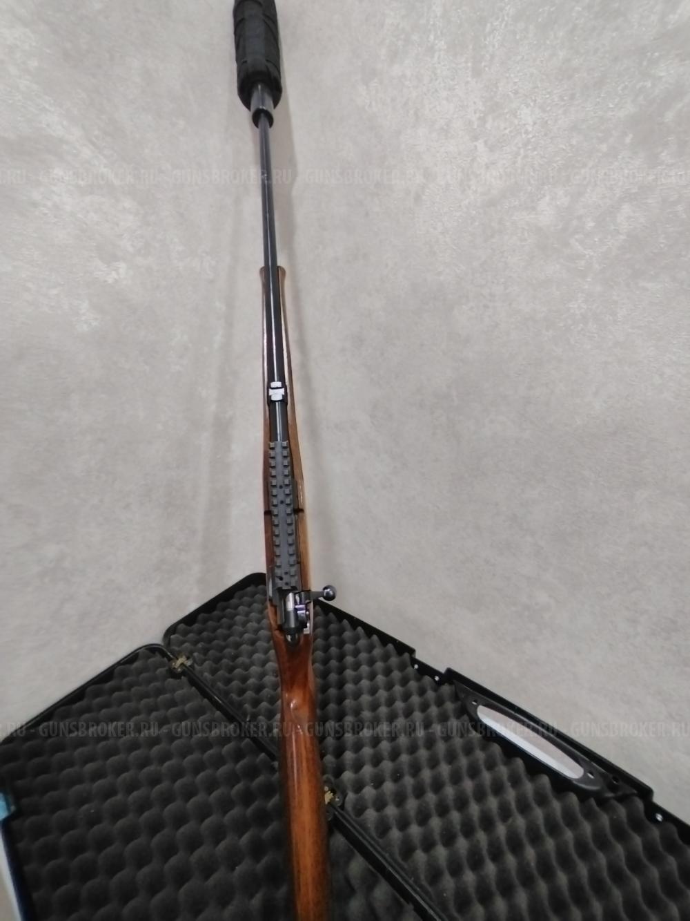 CZ 527