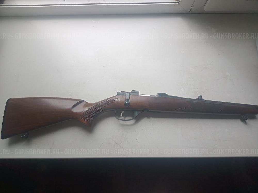 CZ 527
