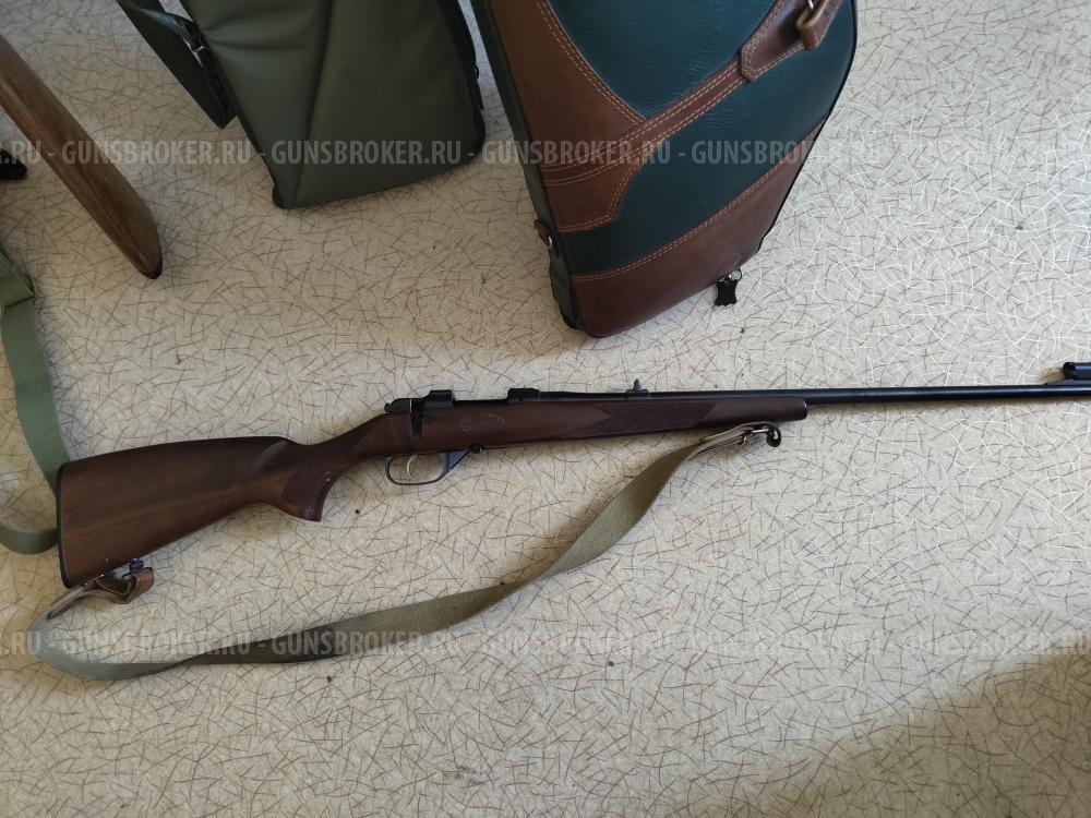 CZ 527