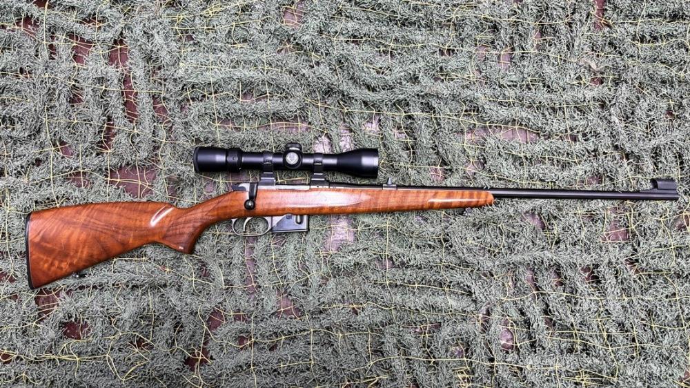 CZ-527