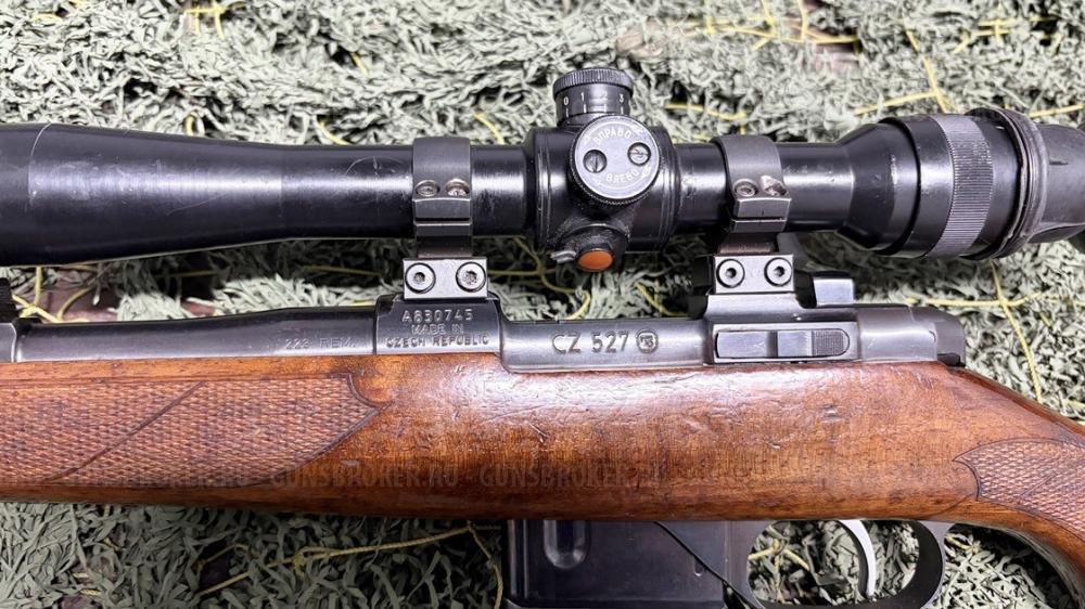 CZ-527
