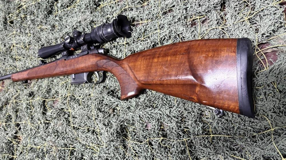 CZ-527