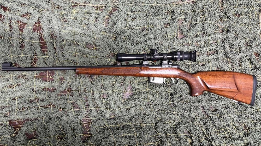 CZ-527