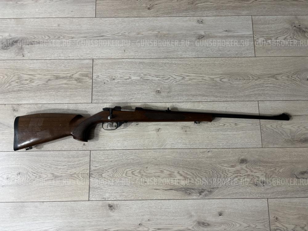 CZ 527