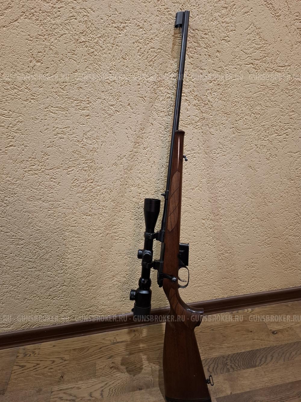 CZ 527