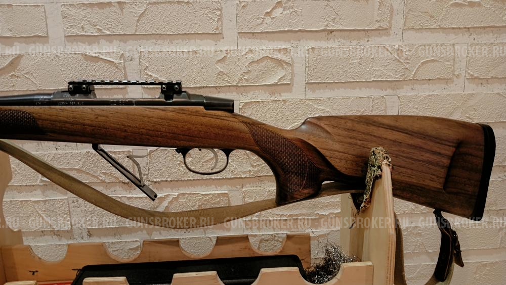 CZ-557 Lux