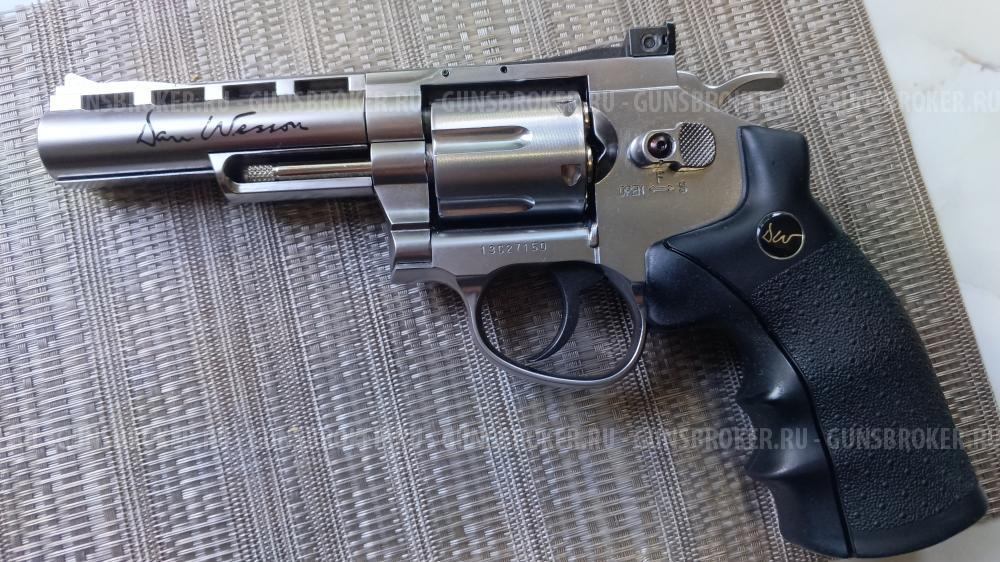 Дан Вессон 25 ASG