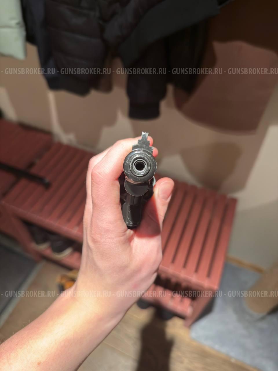 Dan Wesson 2.5 револьвер страйкольный