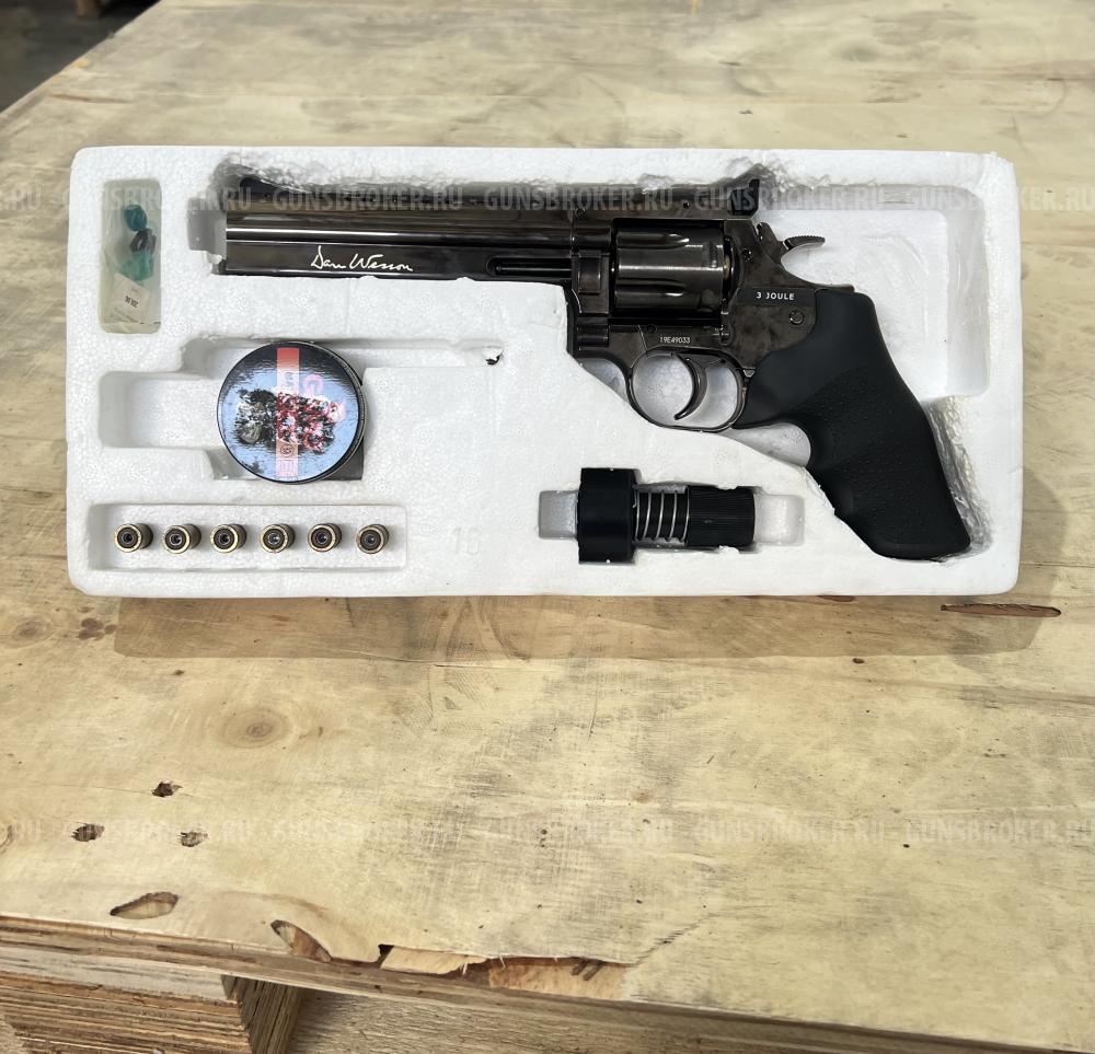 Dan Wesson 715-6