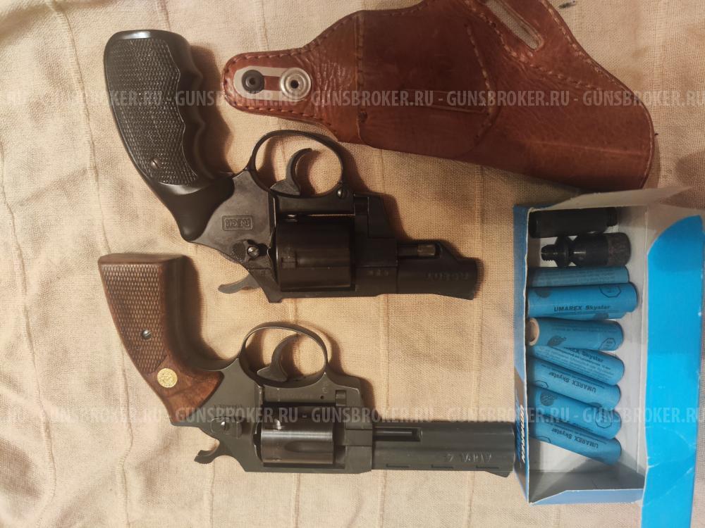 Два гозовых револьвера в комплекте