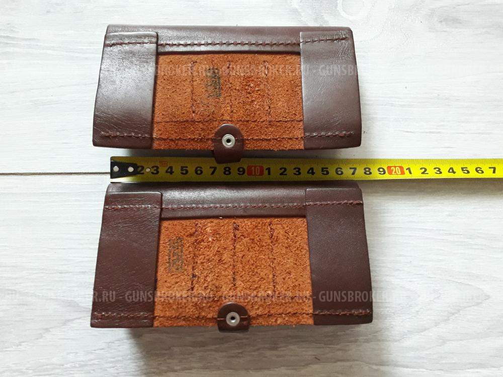 Два кожаных подсумка на поясной ремень