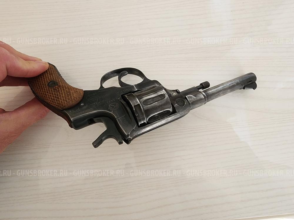 Газово-травматический револьвер Наган